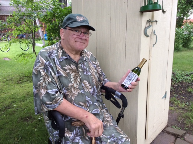 photo 2015 HDM Charlie Garlic for July Bzz 2